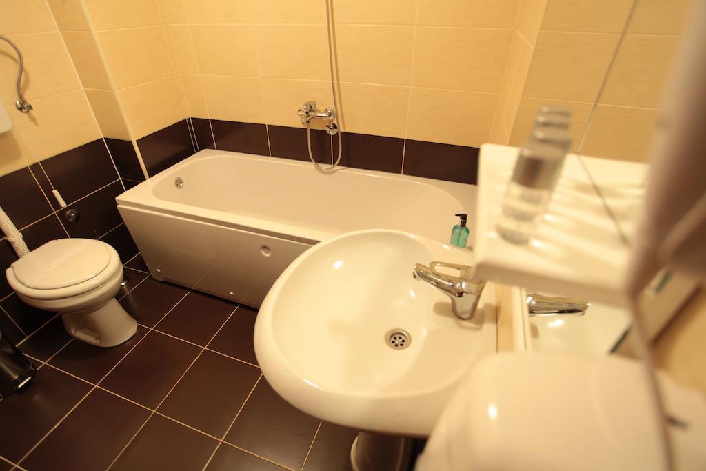 Obrenovac  Hostel Royal חדר תמונה